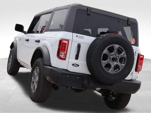 Oxford White 2026 Ford Bronco Big Bend