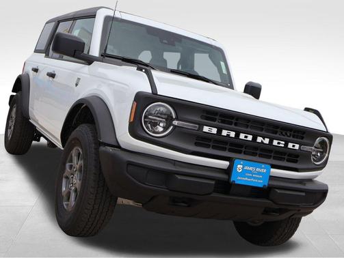 Oxford White 2026 Ford Bronco Big Bend