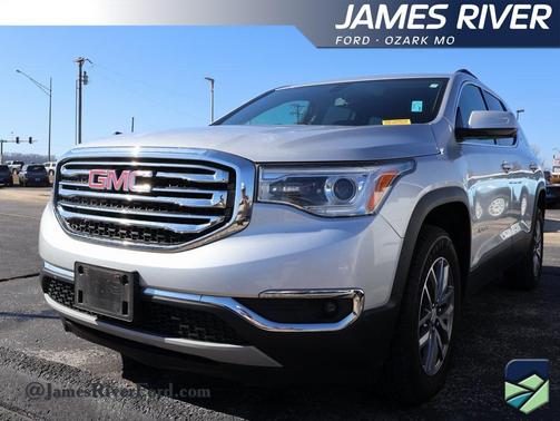 2017 GMC Acadia SLE-2