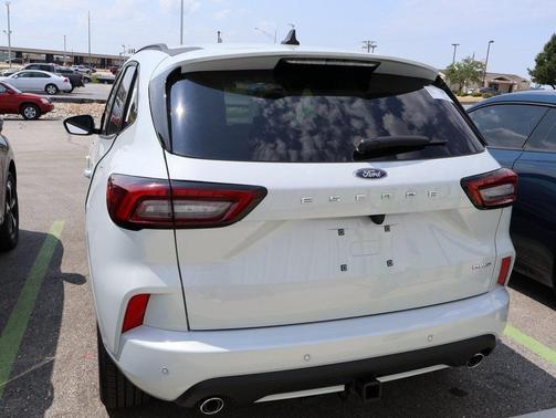 2025 Ford Escape ST-Line Elite