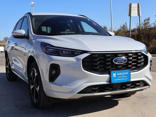 2025 Ford Escape ST-Line Elite