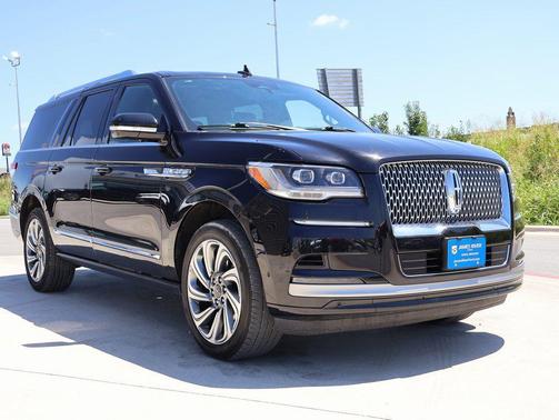 2024 Lincoln Navigator Premiere