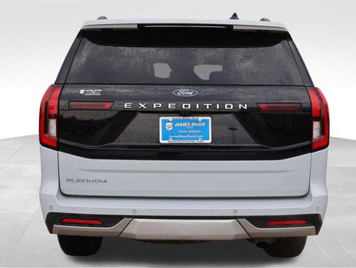 Silver Metallic 2025 Ford Expedition Platinum