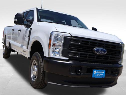 Oxford White 2026 Ford F-250 XL