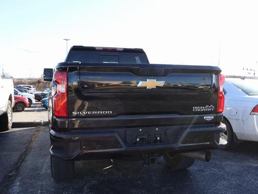 2022 Chevrolet Silverado 3500 High Country