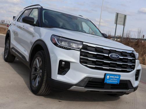 2026 Ford Explorer Active w/200A Pkg
