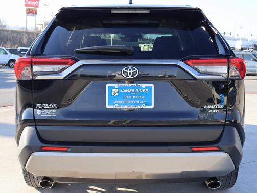 2022 Toyota RAV4 Limited