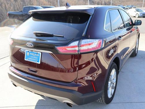 2020 Ford Edge Titanium