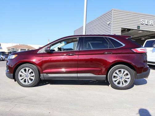 2020 Ford Edge Titanium