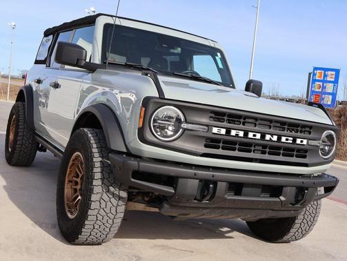 2021 Ford Bronco Black Diamond