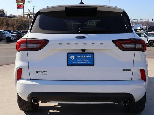 2023 Ford Escape ST-Line Select