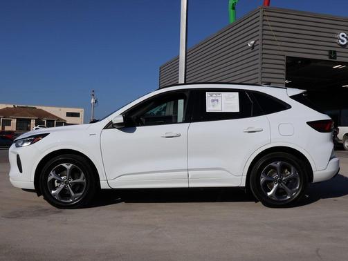 2023 Ford Escape ST-Line Select