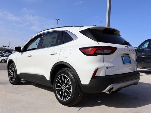 2025 Ford Escape PHEV SE