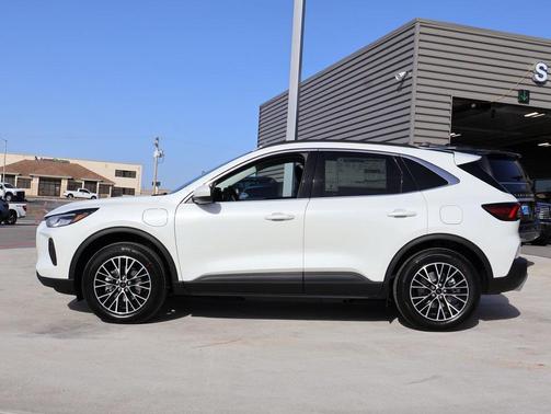 2025 Ford Escape PHEV SE