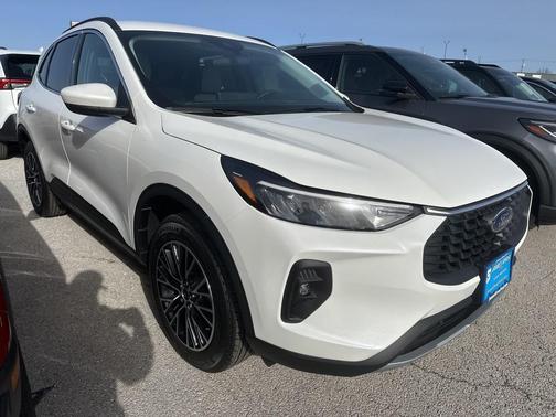 2025 Ford Escape PHEV SE