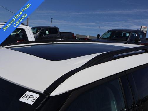 Star White Metallic Tri-Coat 2026 Ford Explorer Active