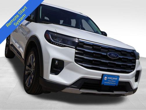 Star White Metallic Tri-Coat 2026 Ford Explorer Active
