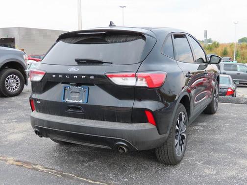 2022 Ford Escape SE