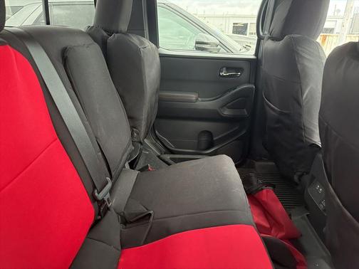 2022 Nissan Frontier PRO-X