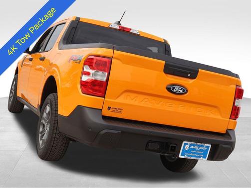 Orange Fury Metallic Tri-Coat 2026 Ford Maverick XLT