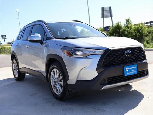 2022 Toyota Corolla Cross LE