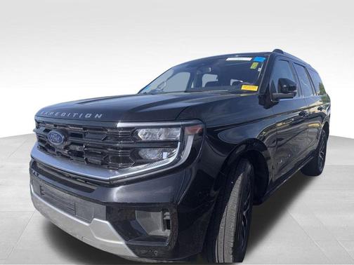 Black Metallic 2025 Ford Expedition Platinum
