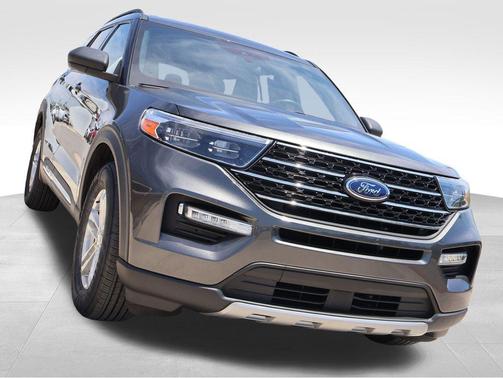 Magnetic 2020 Ford Explorer XLT