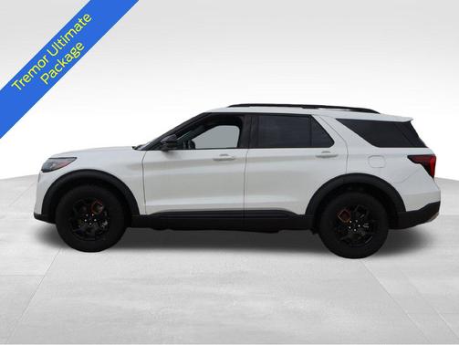 Star White Metallic Tri-Coat 2026 Ford Explorer Tremor