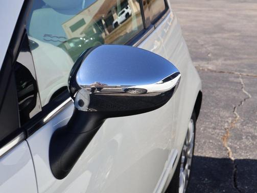 2013 FIAT 500 Lounge