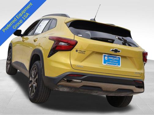 Nitro Yellow Metallic 2024 Chevrolet Trax FWD ACTIV