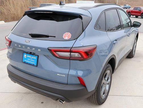 2026 Ford Escape ST-Line