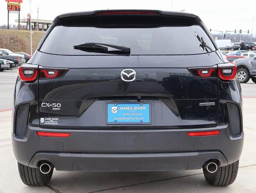 2024 Mazda CX-50 2.5 S Preferred Package