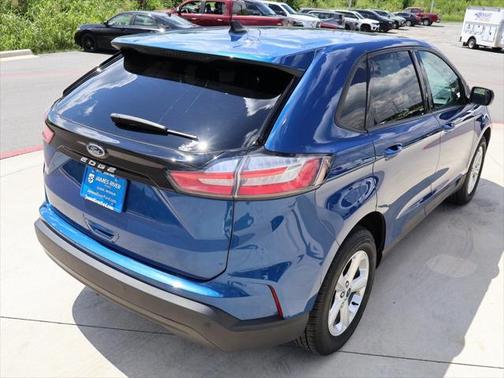 2021 Ford Edge SE