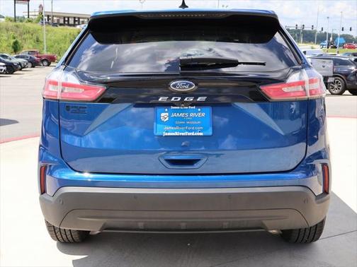 2021 Ford Edge SE
