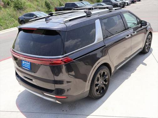 2024 Kia Carnival SX