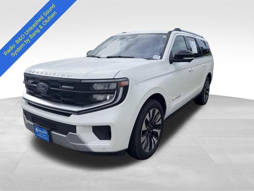 White Metallic 2025 Ford Expedition Max Platinum