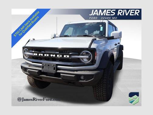 Avalanche Gray 2026 Ford Bronco Outer Banks