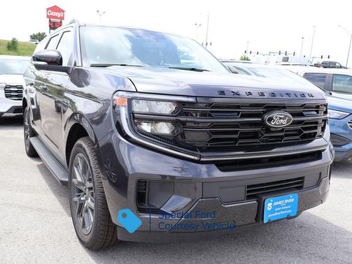 Dark Matter Gray Metallic 2026 Ford Expedition Max Platinum