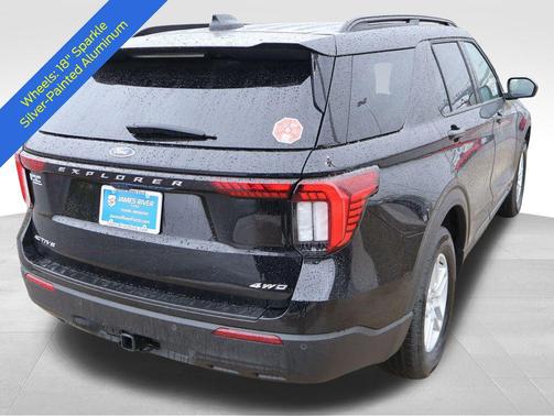 Agate Black Metallic 2026 Ford Explorer Active w/200A Pkg