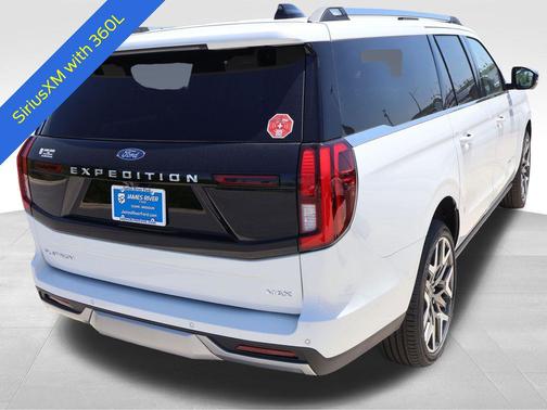 Star White Metallic Tri-Coat 2026 Ford Expedition Max Platinum