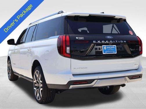 Star White Metallic Tri-Coat 2026 Ford Expedition Max Platinum