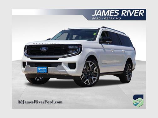 Star White Metallic Tri-Coat 2026 Ford Expedition Max Platinum