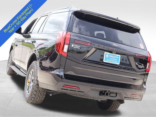 Agate Black Metallic 2026 Ford Expedition Tremor