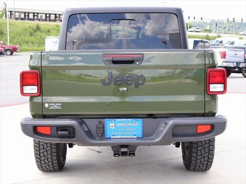 2023 Jeep Gladiator Sport S