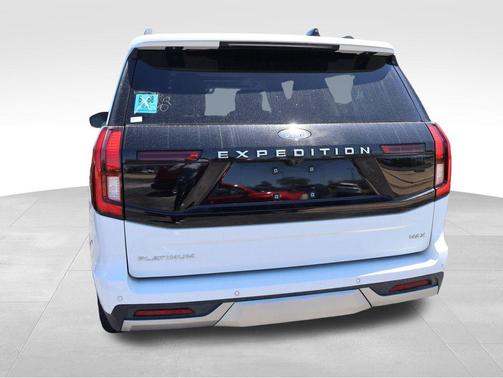 Oxford White 2025 Ford Expedition Max Platinum