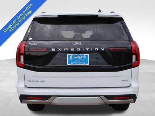 Oxford White 2025 Ford Expedition Max Platinum