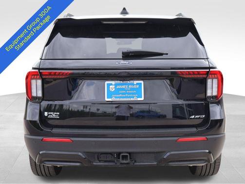 Black Metallic 2025 Ford Explorer ST-Line