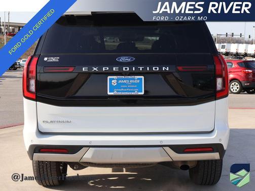 2025 Ford Expedition Platinum