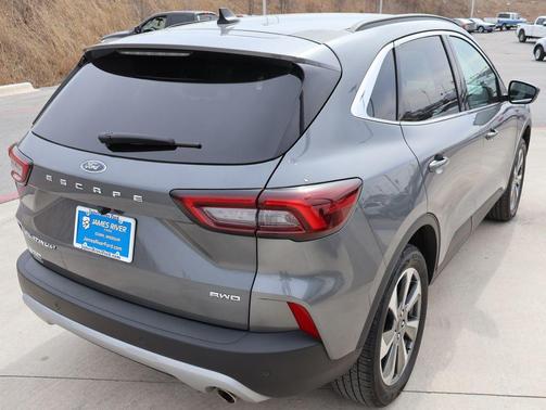 2025 Ford Escape Platinum