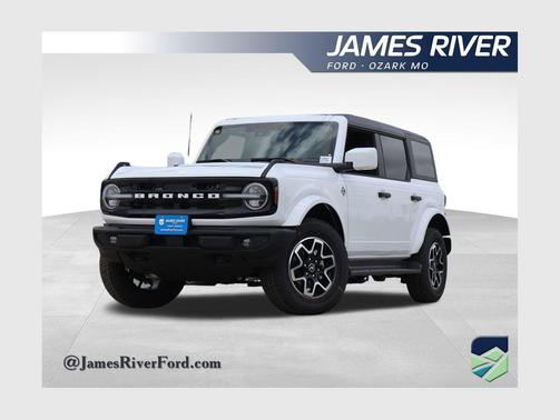 Oxford White 2026 Ford Bronco Outer Banks